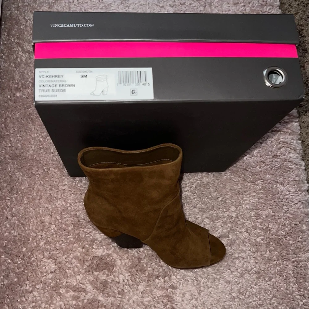 Vince camuto kehrey notched bootie - Picture 3 of 3